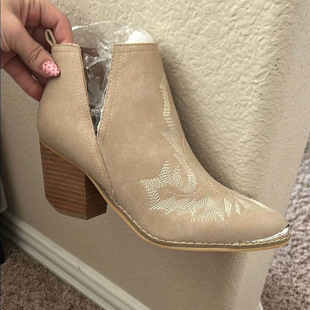 Mi.iM Beige Ankle Booties with Embroidered Design
